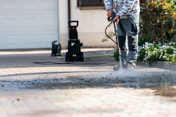 Best Sidewalk Pressure Washing  in Four Bridges, OH